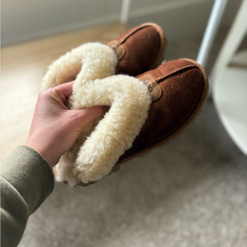 UGG Chestnut Suede Sheepskin Mule Slippers with Cream Collar - Picture 8 of 9
